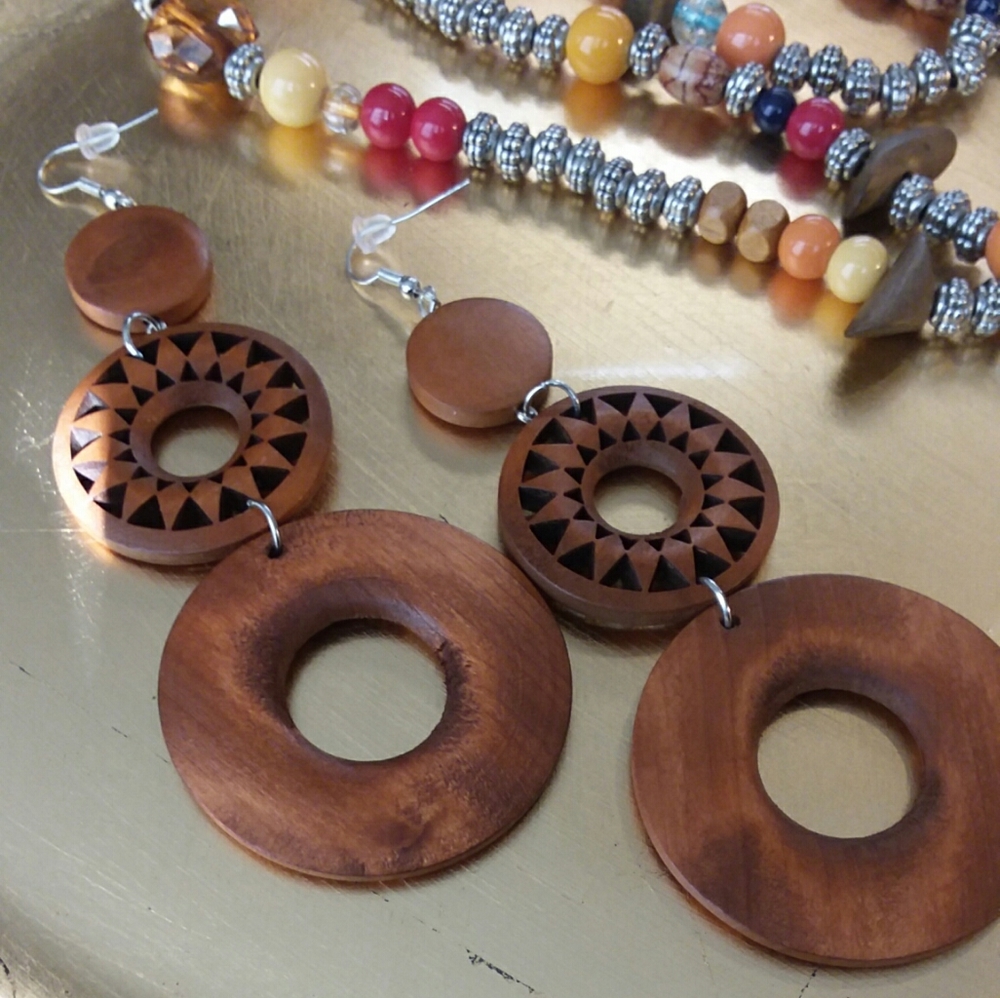 NWOT,  Sun Dial wooden EARRINGS